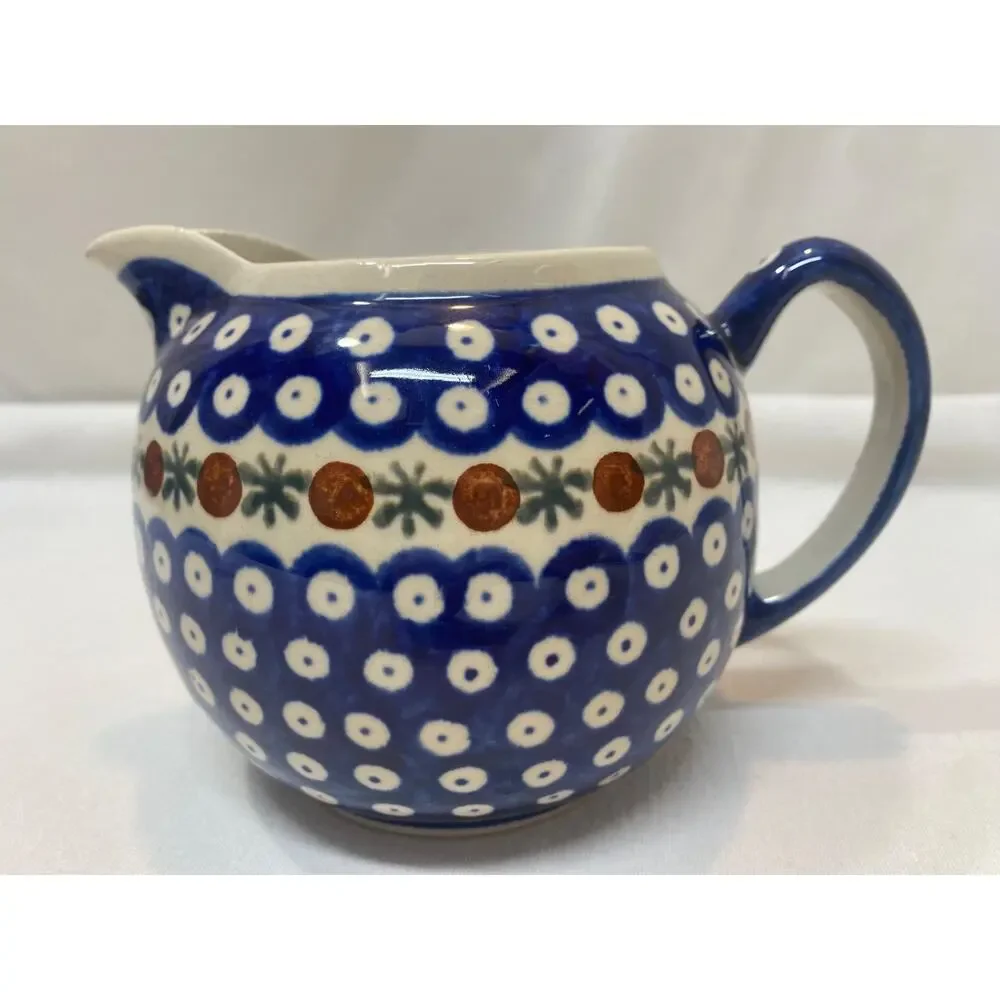 BOLESLAWIEC Polish Pottery - 24 oz Round Pitcher w/Mosquito Pattern